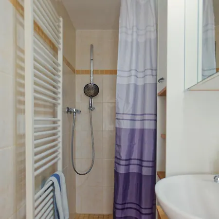 Apartment Romantic In *